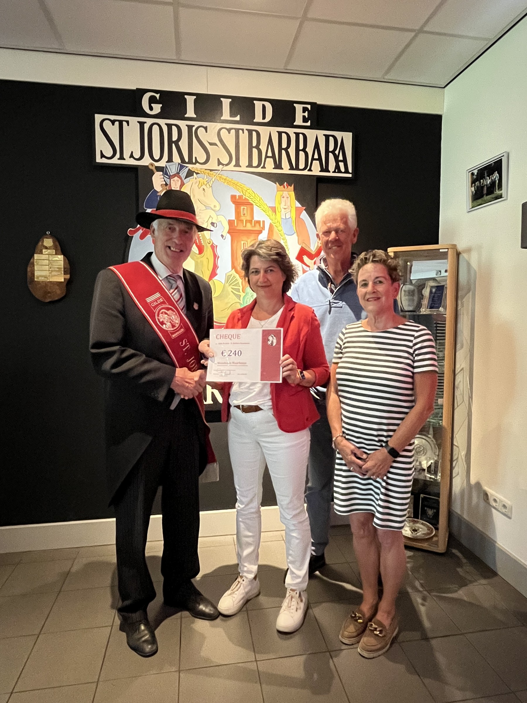 Gilde St. Joris – St. Barbara overhandigt cheque aan Wensboom Maarheeze